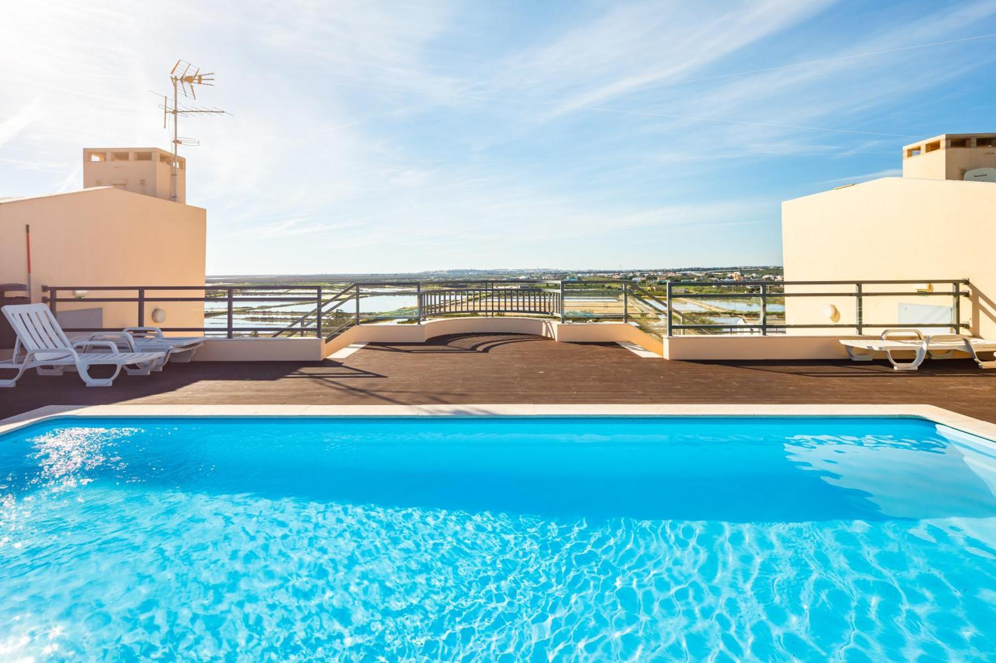 Green House - Pool On Rooftop Olhão Exterior photo